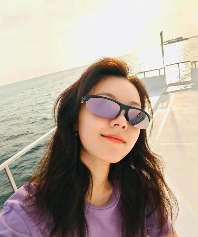 赵今麦海边回眸
